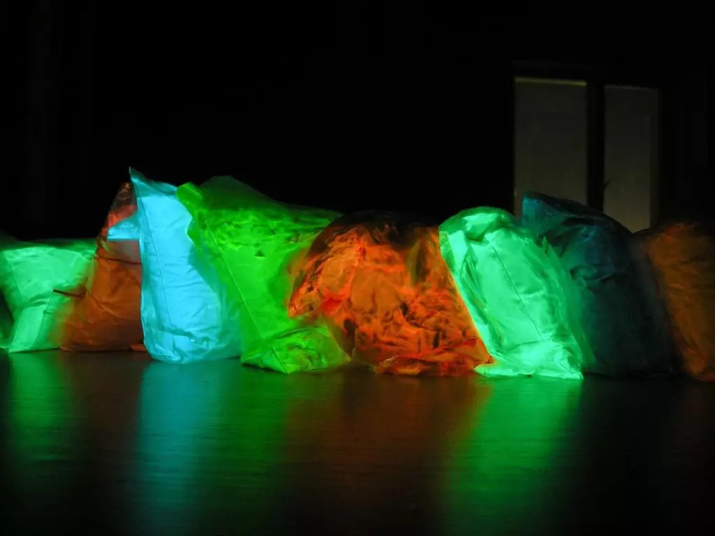 Флуоресцентные краски: свойства и сфера применения 5