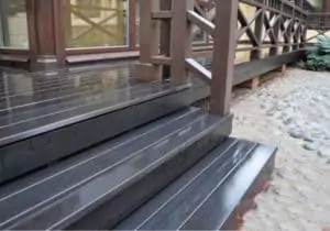 Как построить деревянную лестницу на террасу 2