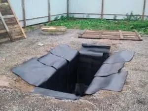 Как сделать гидроизоляцию ямы в гараже от грунтовых вод 2