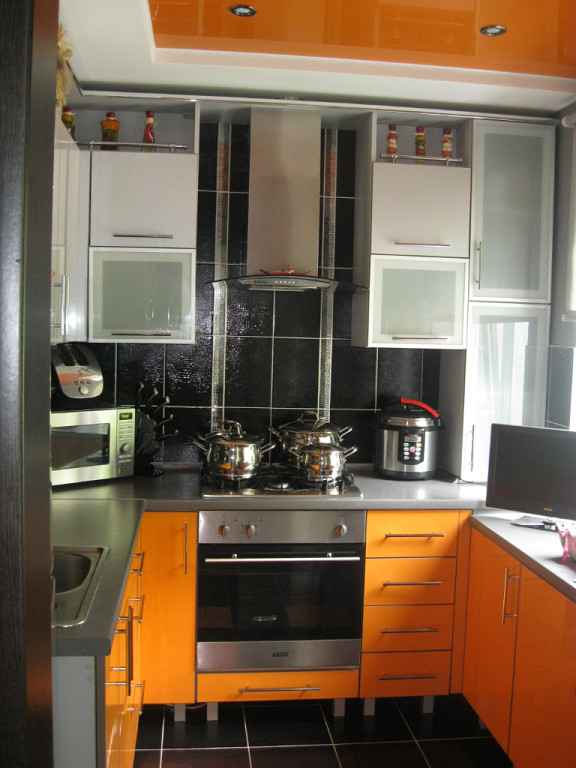 Дизайн маленькой угловой кухни варианты кухонного гарнитура 055_60